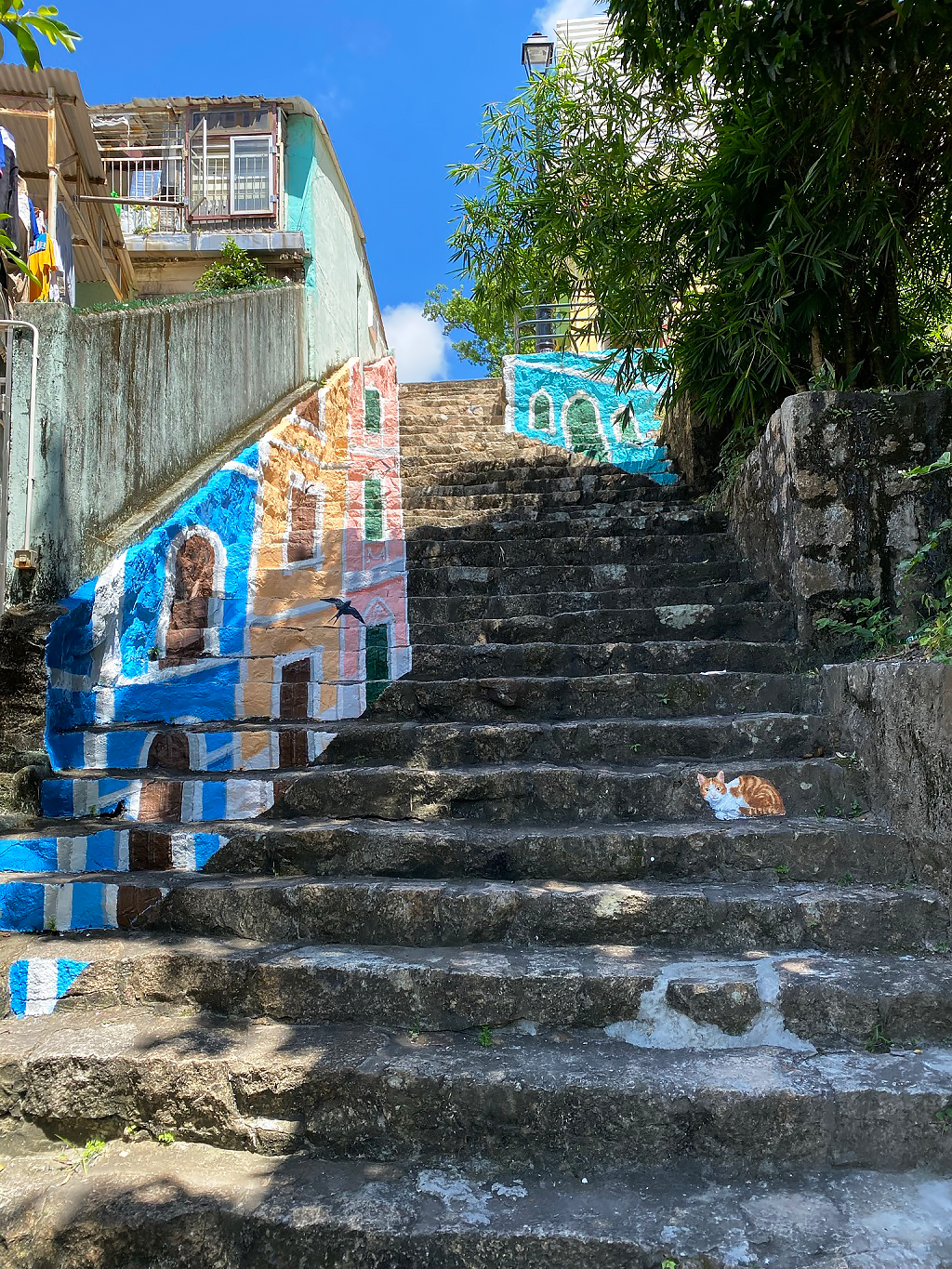 Stair mural in the Travessa da Boa Vista done by local artist Vitorino Wong
